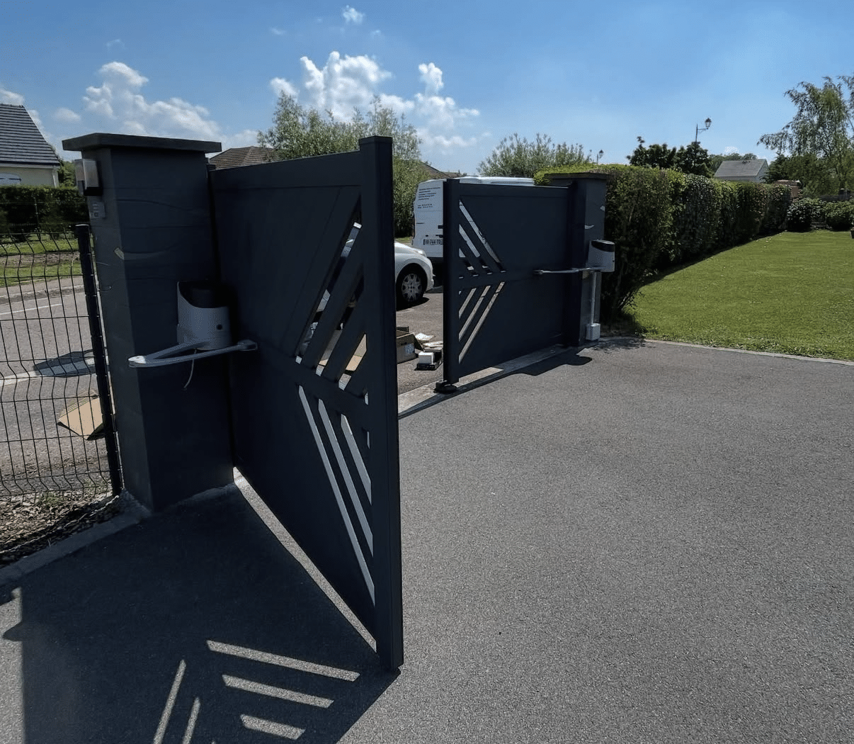 Motorisation de portail battant – électricien en Normandie